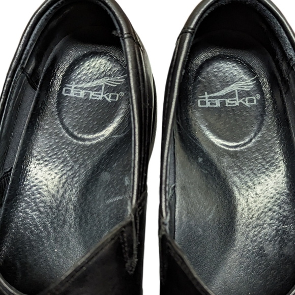 Dansko Restaurant Rescue - Picture 2 of 7